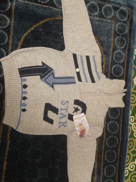 Свитер на 3-5 лет