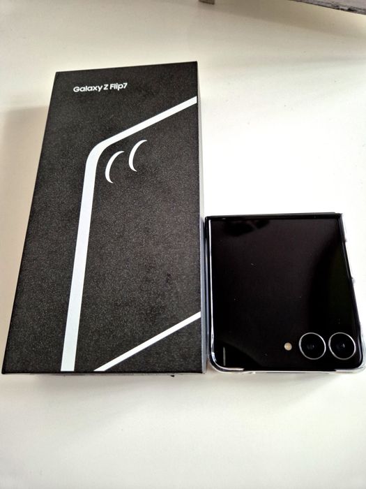 Vand samsung galaxy z flip 7