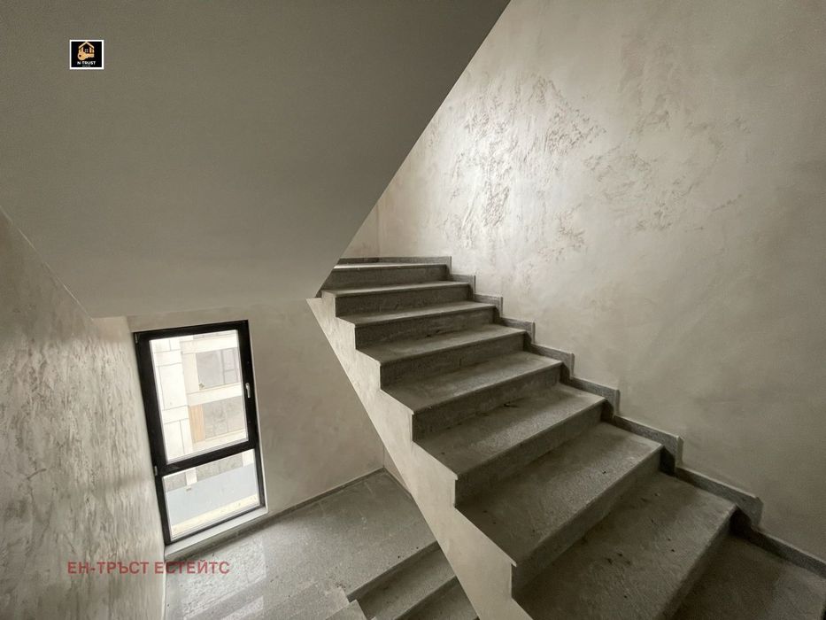 Продава се Двустаен апартамент в Пловдив, Остромила - 70 кв.м за 1643 €/кв.м - Снимка #10