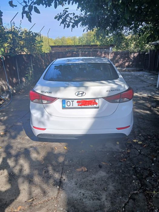 HYUNDAI Elantra 2015 — imagine 3