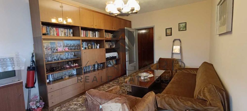 оф.25549 Тристаен с четири отделни стаи/ Торо Гранде