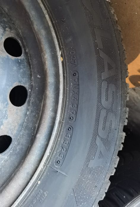 Зимни Гуми с джанти 195/65/15
