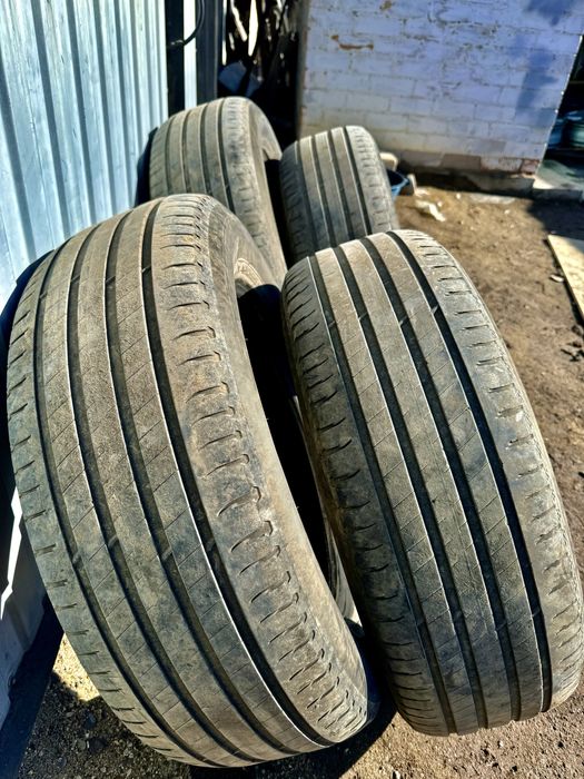 Летние Шины R-17 225/65 Michelin