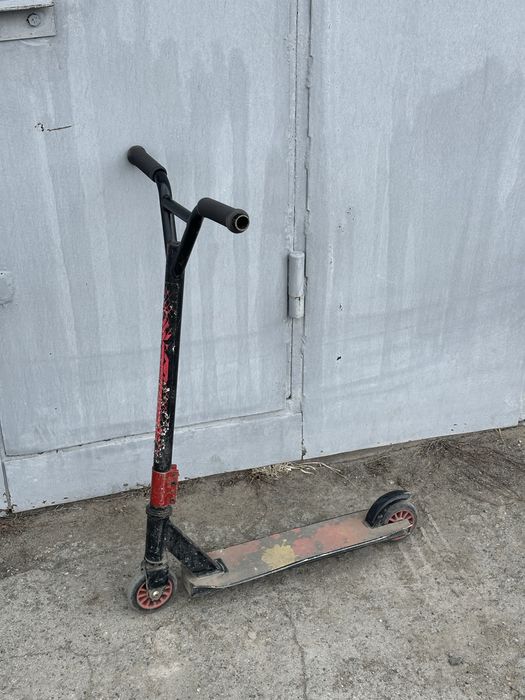 Детский трюковой самокат