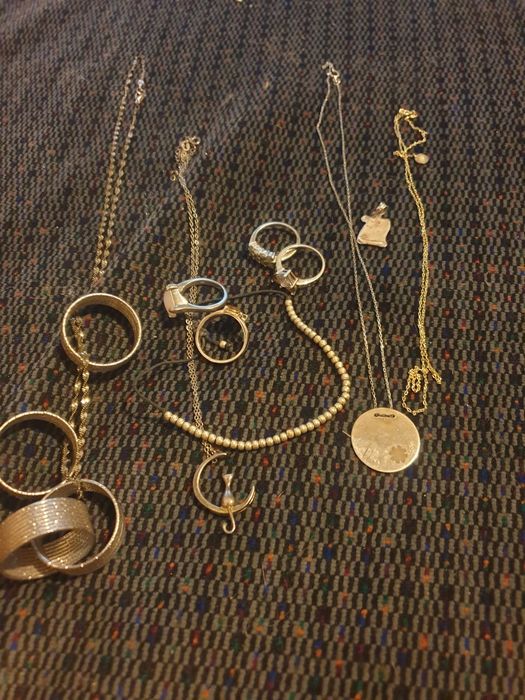 Lănțișoare de argint monede și mărgele