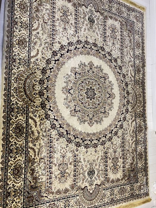 Ковер шелковый