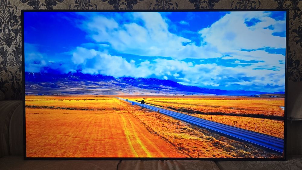 4К телевизор DEXP 65'(165см)