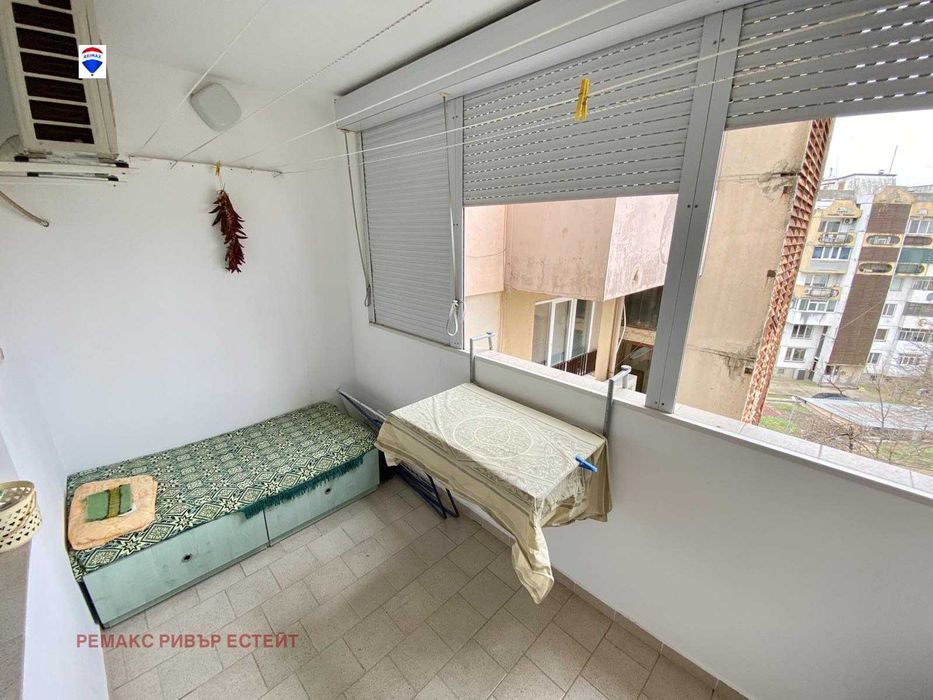 Продава се Тристаен апартамент в Русе, Дружба 3 - 93 кв.м за 1107 €/кв.м - Снимка #9