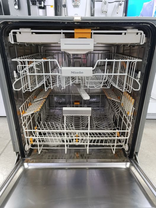 Съдомиялна MIELE  XXL за пълно вграждане