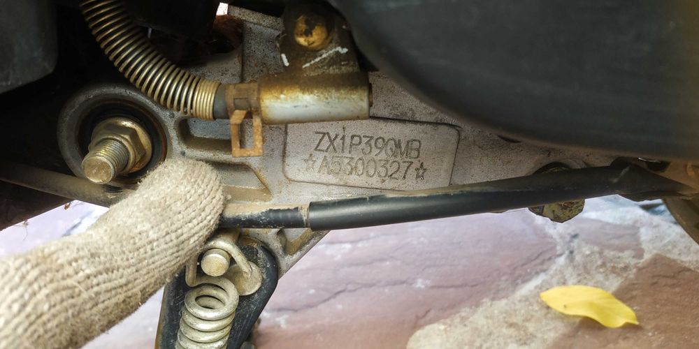 Продам мопед Yadea