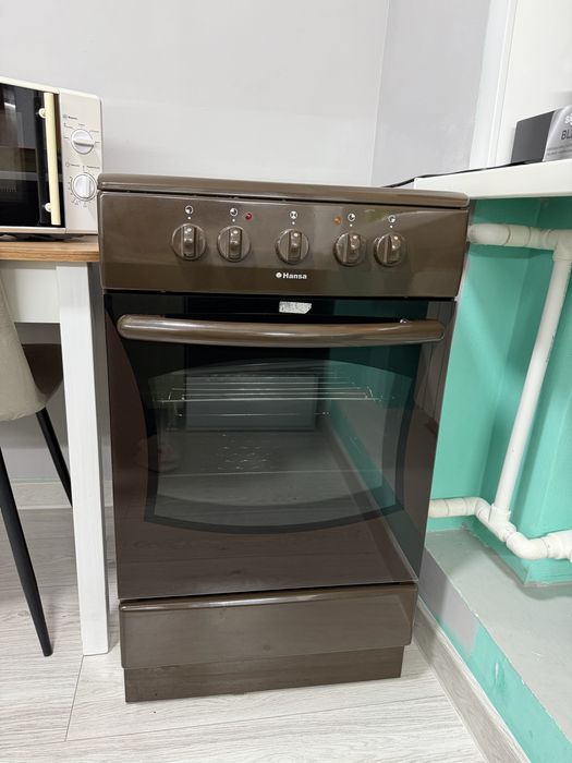 Продаю плиту Hansa 150.000