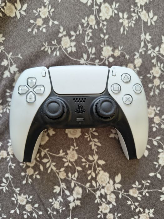 Джойстик за ps5 бял