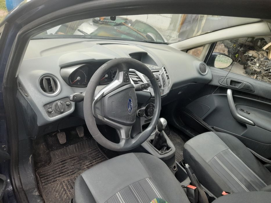 Dezmembrez ford fiesta an 2011 motor 1242 cod motor SNJB euro 5