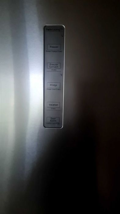 Frigider Samsung foarte putin folosit