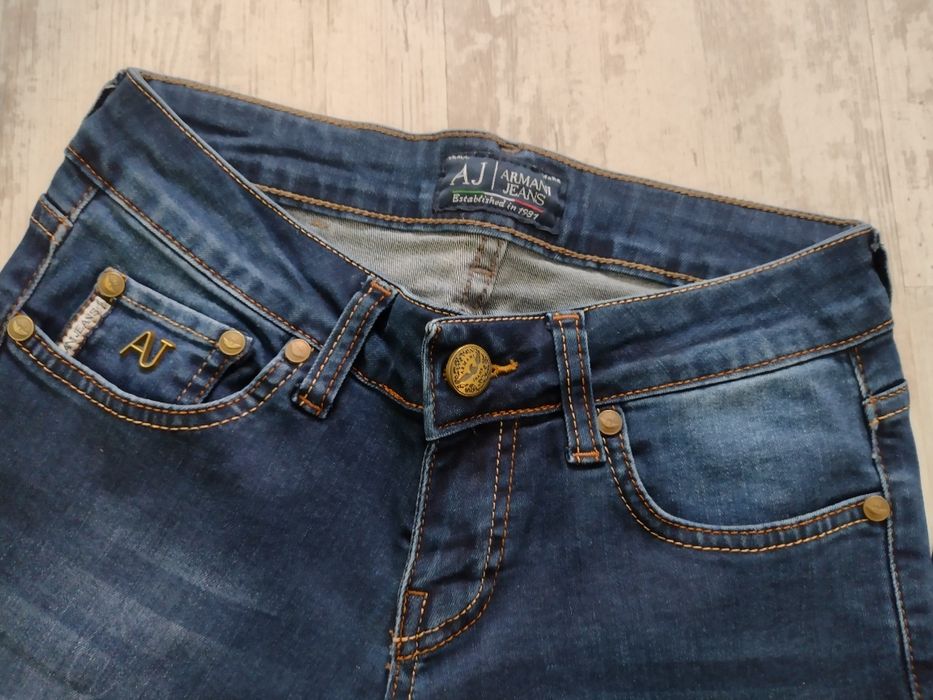 Дамски дънки Armani Jeans