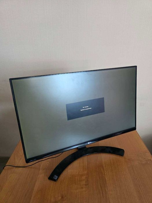 Монитор LG 23Mp68VQ-P