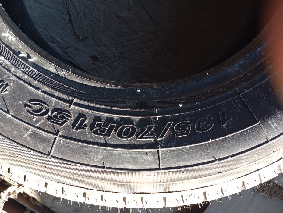 Продам  автомобильные  шины