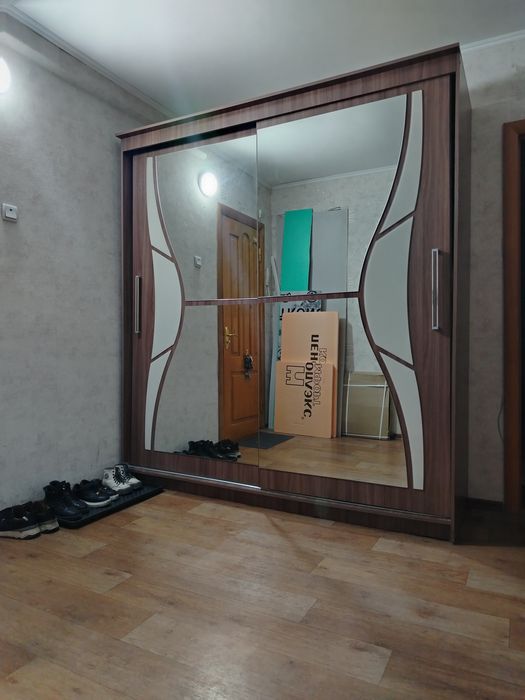 Продам прихожую в отличном состоянии