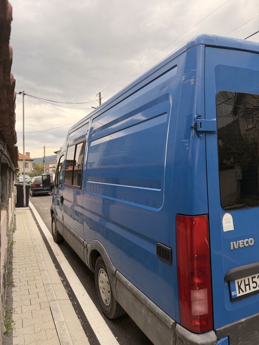 Продавам бус IVECO DAILY