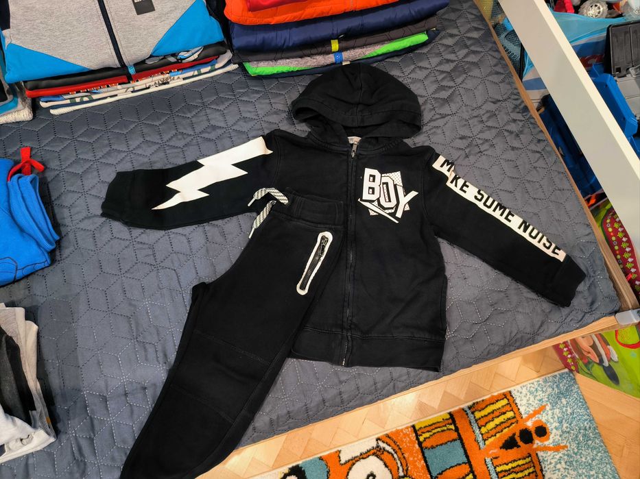 Детски екипи, якета и грейка - 110/116