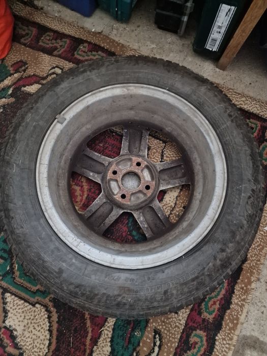 Vând 4 roți vară Chevrolet (jante + anvelope)