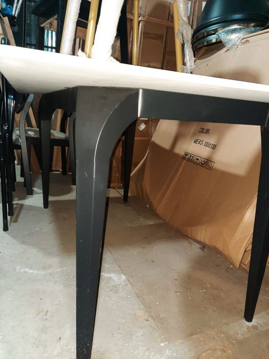 Продам столы новые