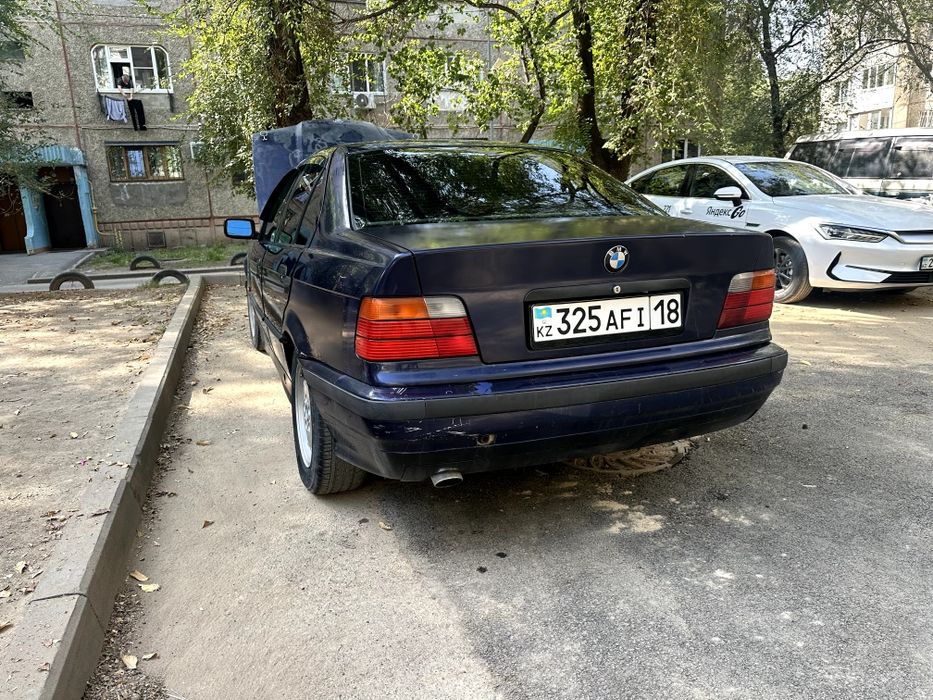 Продам в хорошем состоянии БМВ 318