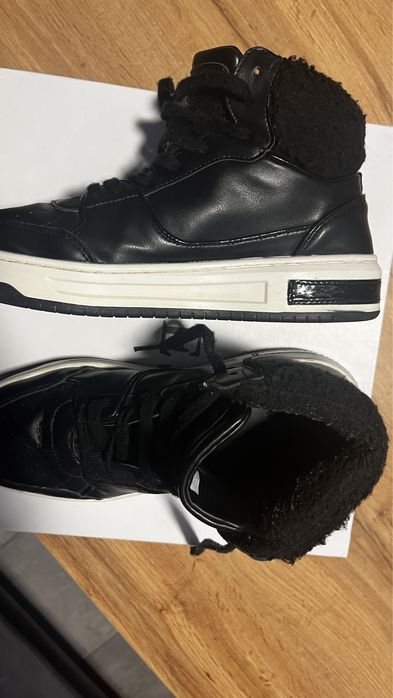 Обувки Guess, р-р 40