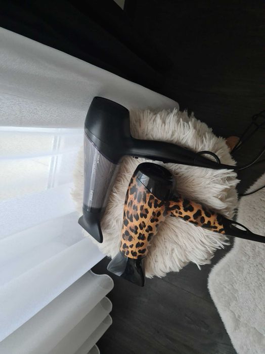 Сешоар Philips DryCare 2300W 4 x IONIC и сешаор Primark 1800W