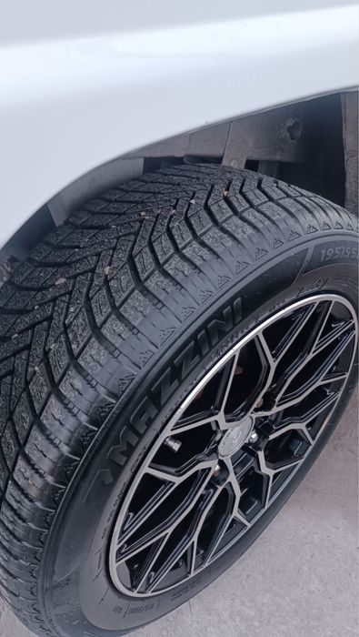 Damas diska sotiladi