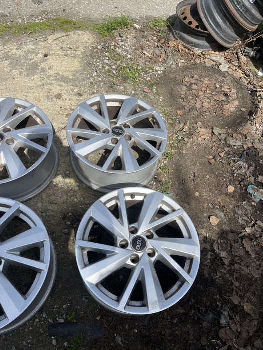 Продавам оригинални джанти за Audi Q-2/ ауди кю-2/ 17 цола 5х112 57.1/ 7,0Jx17H2 ET 45/ подходящи и за VW Skoda/шкода