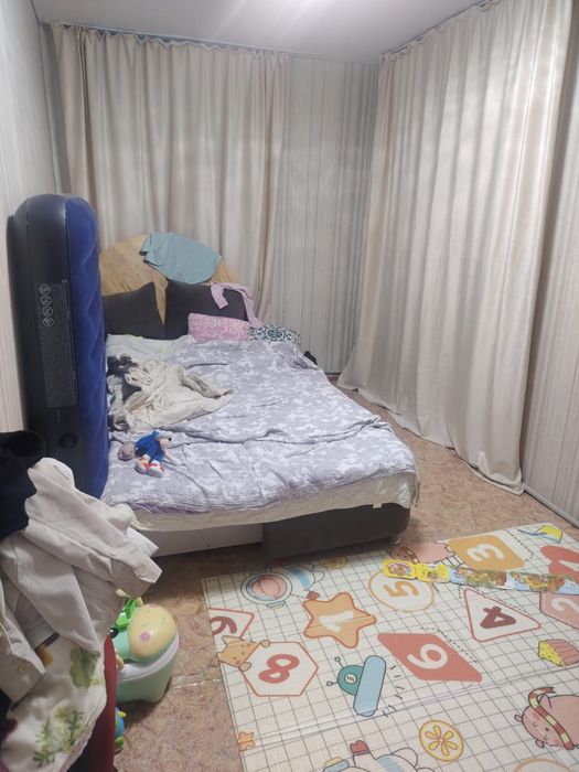 Продам трехкомнатную квартиру