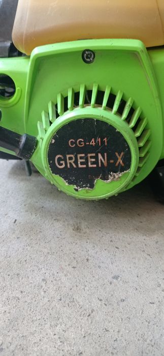 Газонокосилка бензиновая