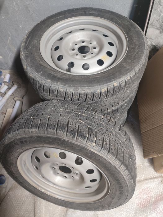 Диск с шинами, комплект