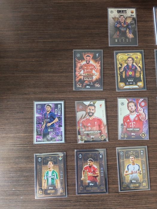 Lot 16 Cartonase Topps Match Attax Extra 2025/2026 + Cutie X-Tin Messi