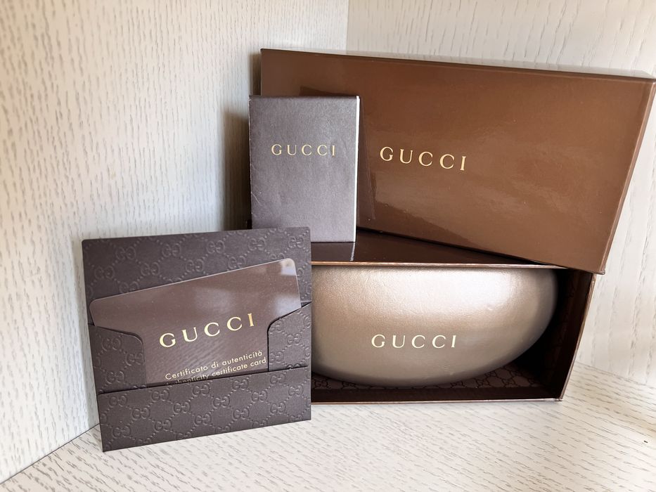 Солнцезащитные очки Gucci с логотипом-сердцем Оригинал