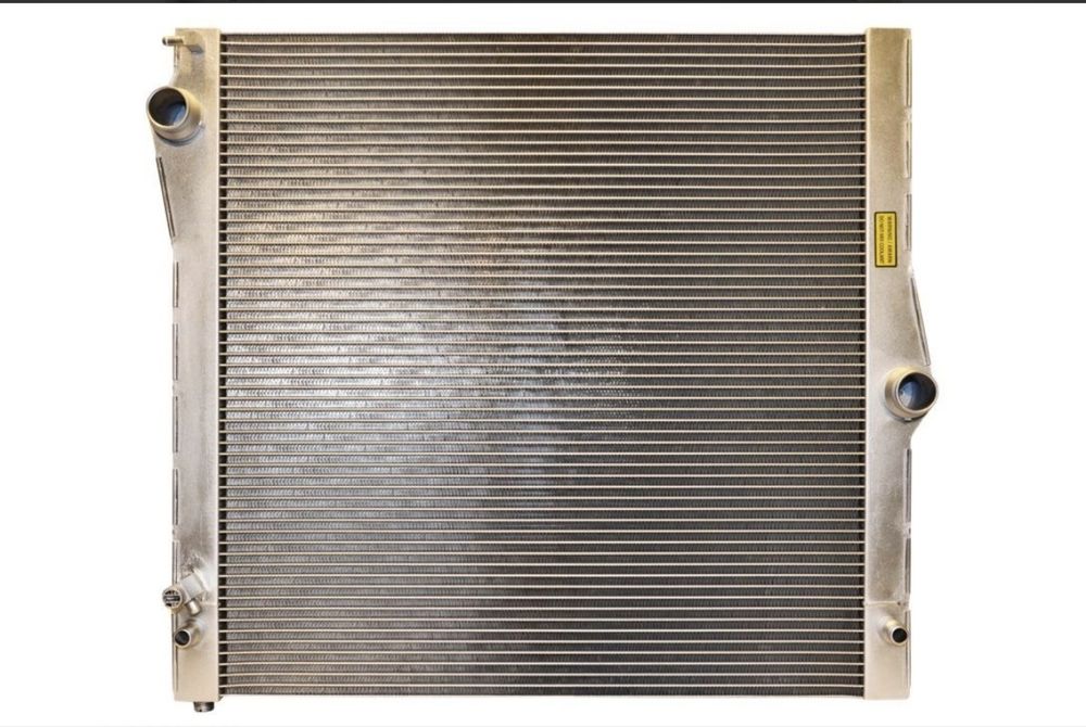 Радиатор BMW x5 e70