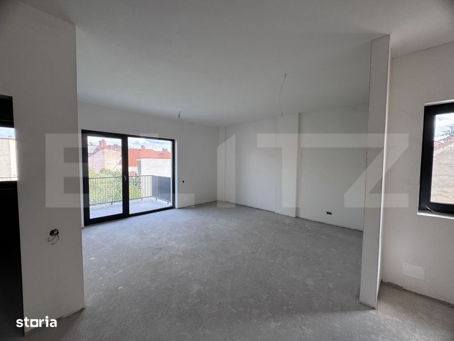 Apartament cu 3 camere,  77,79 mp - zona Centrala