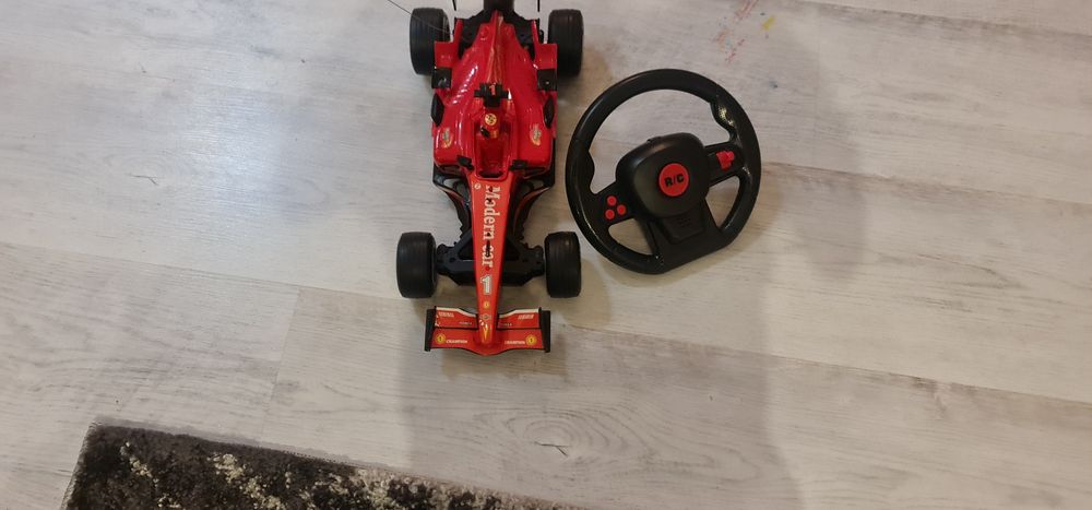 Vand masina cursa Formula 1 cu telecomanda stil volan