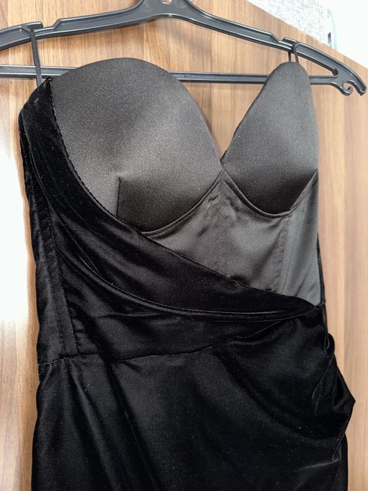 Шикарное черное платье Amie