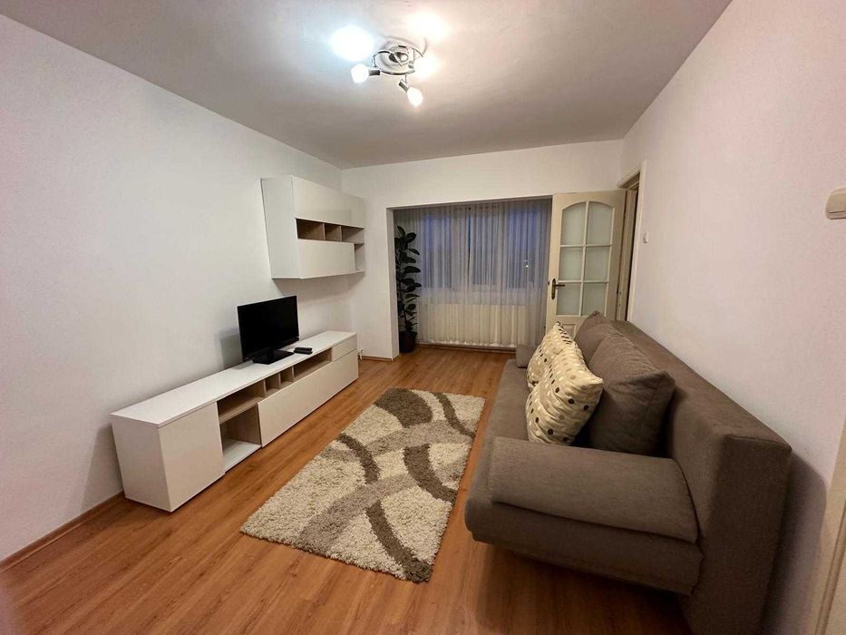 Proprietar, inchiriez apartament cu 1 camera