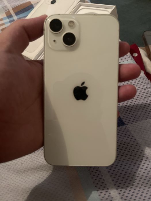 iPhone 13 128гб в белом цвете