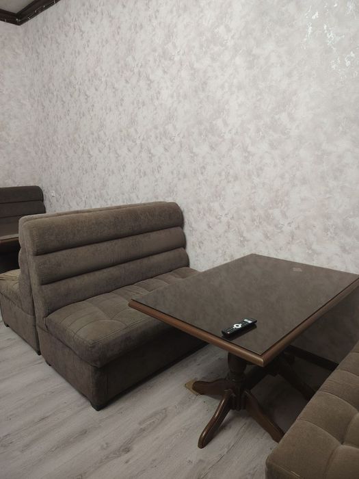 Divan Kafe Restoran uchun