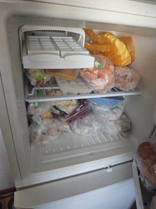 Продам Срочно Холодильник LG.