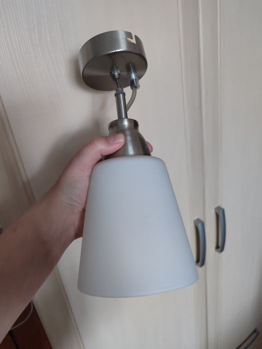 Светильник на потолок даром