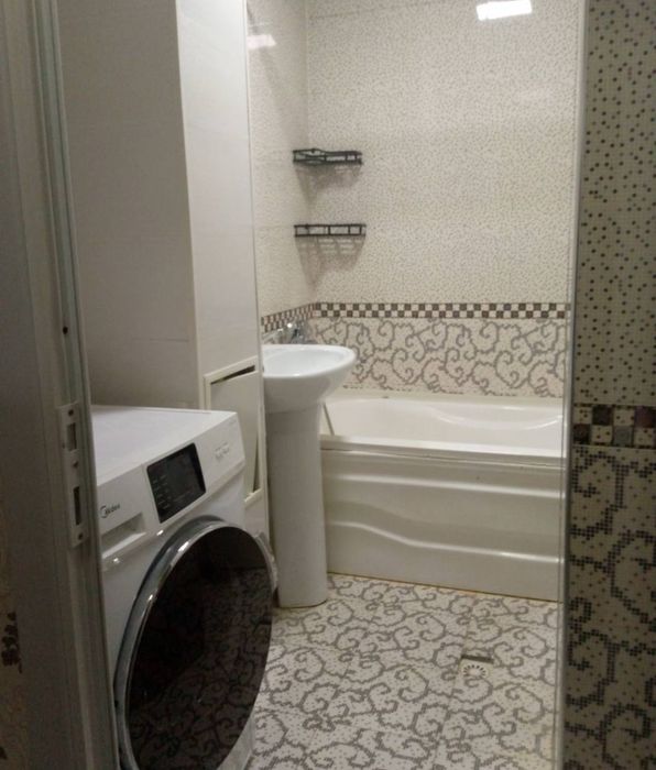 Chorsu bozori yonida