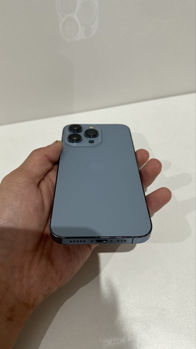 Продам iphone 13 pro 256gb