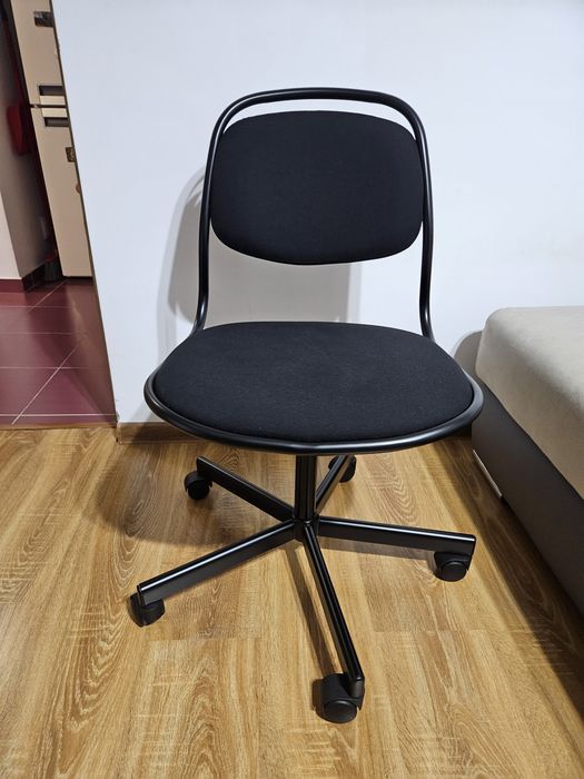 Set birou + scaun Ikea stare EXCELENTA!