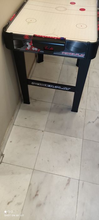 Голяма маса за игра