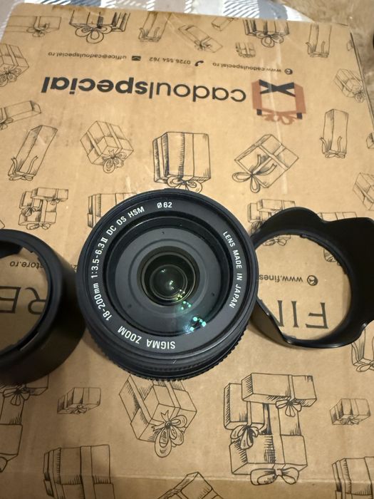 Obiectiv Sigma 18-200